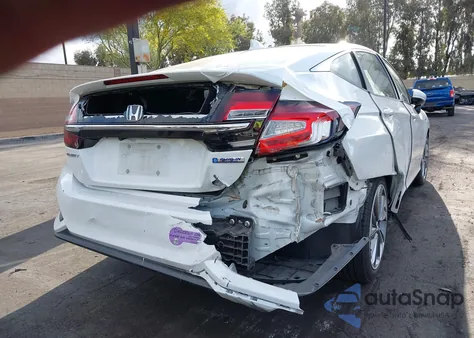 2018 Honda Clarity Plug-In Hybrid z USA, uszkodzony, nr VIN JHMZC5F1XJC024087